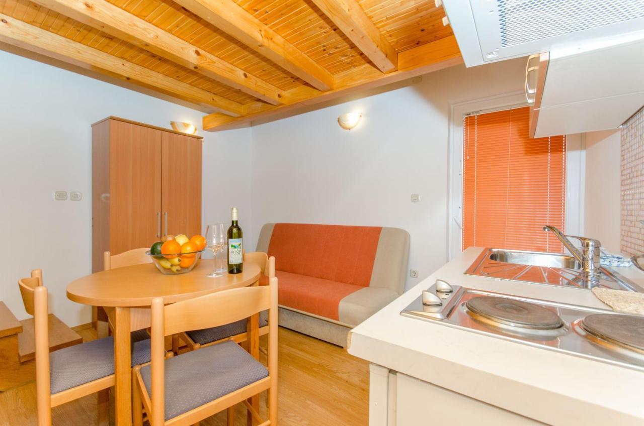 Knezovicapartments Živogošće المظهر الخارجي الصورة