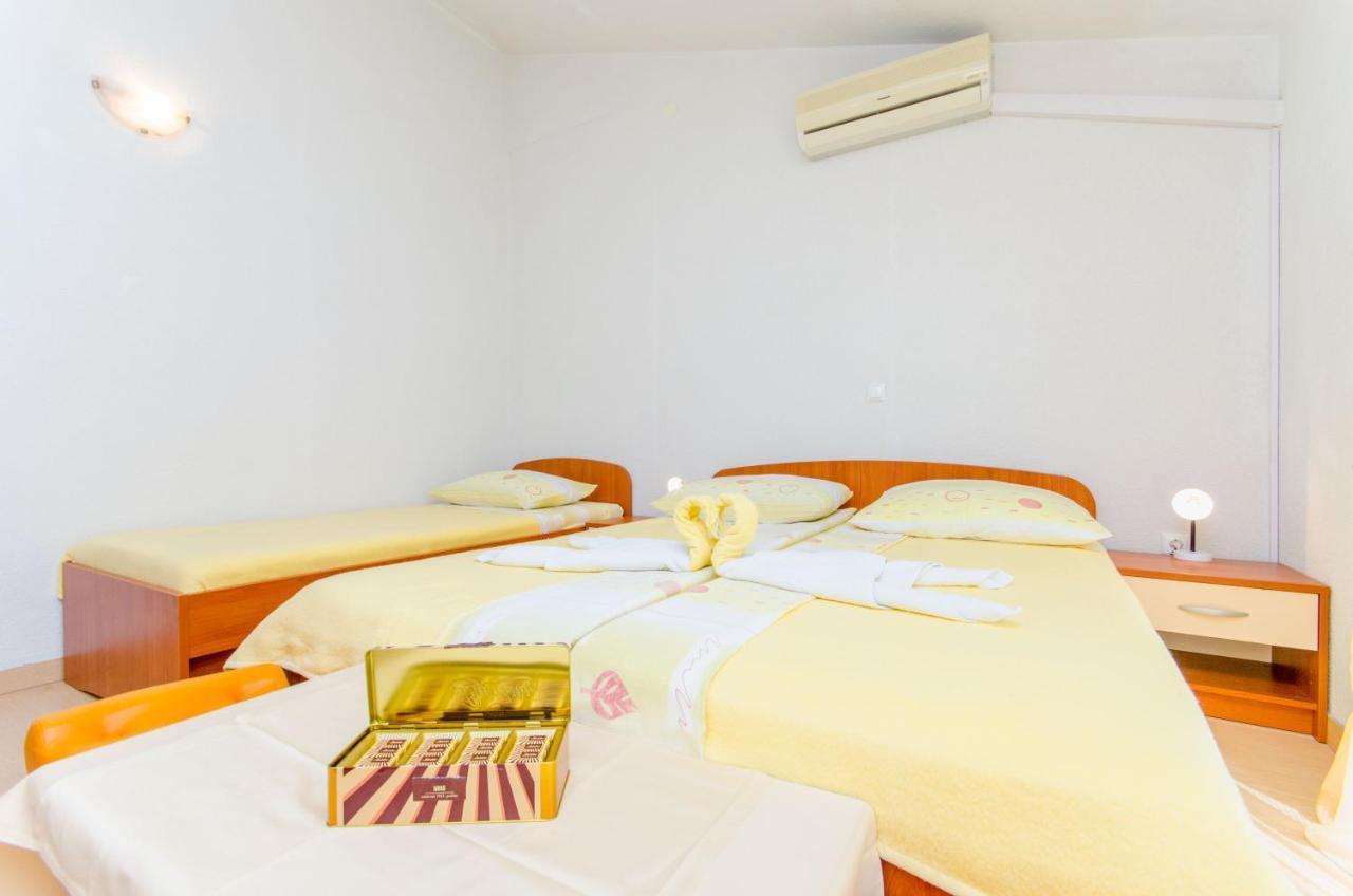 Knezovicapartments Živogošće المظهر الخارجي الصورة